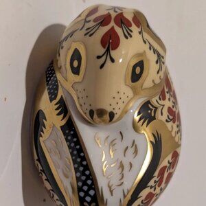 Handpainted Royal Crown Derby Country Mouse paperweight Gilt In 24k